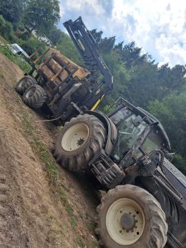 Traktor leśny VALTRA T193 |  Technika leśna | Maszyny do obróbki drewna | KOMITrade s.r.o.