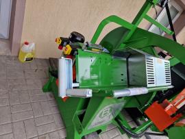 Inne urządzenia techniczne Widiam Combi 700, s vynášecím  |  Przerób odpadu z Drewa | Maszyny do obróbki drewna | Drekos Made s.r.o